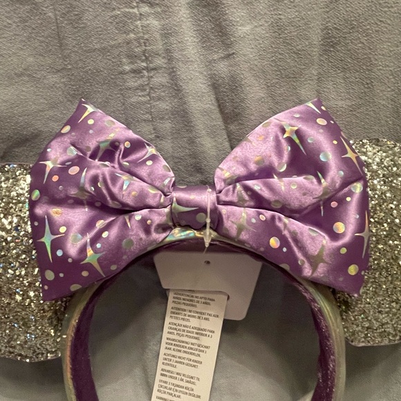 ❌sold on ebay❌Disney World Minnie Mouse Tomorrowland Purple Bow Ears Headband - Picture 3 of 4